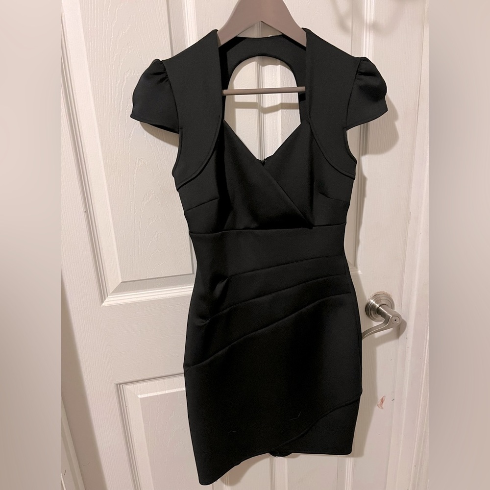 Open back blackdress, Guess, size 0